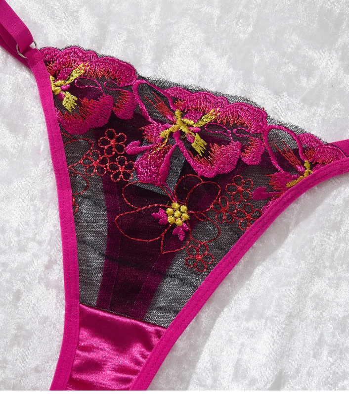 Rose-Red Daisy Lace Lingerie Set for Women | Bra & Panty Homewear